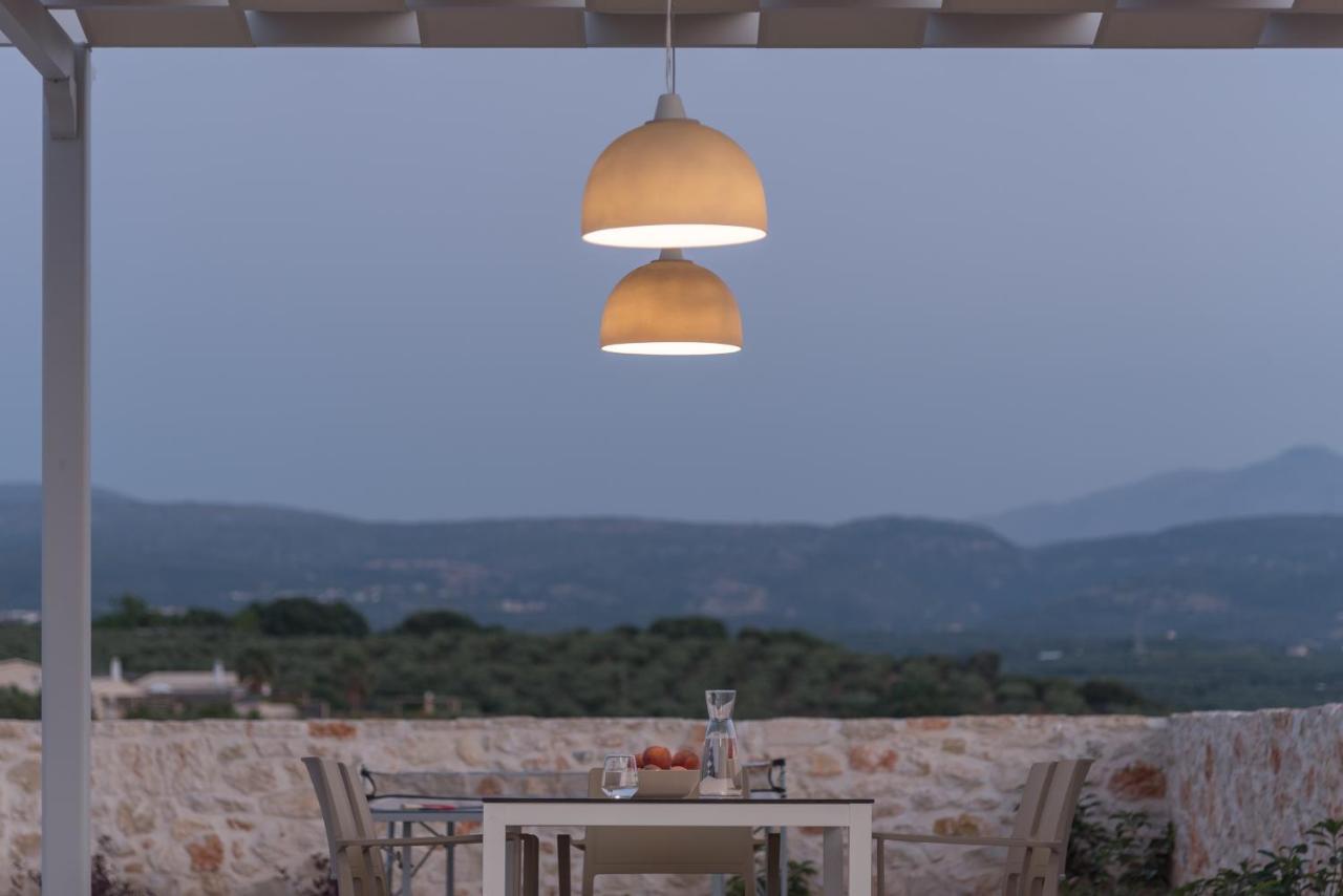 Evaero Villas I, Ii, Iii, IV - An Ever-So Inviting Escape, By Thinkvilla Sfáka Exterior foto