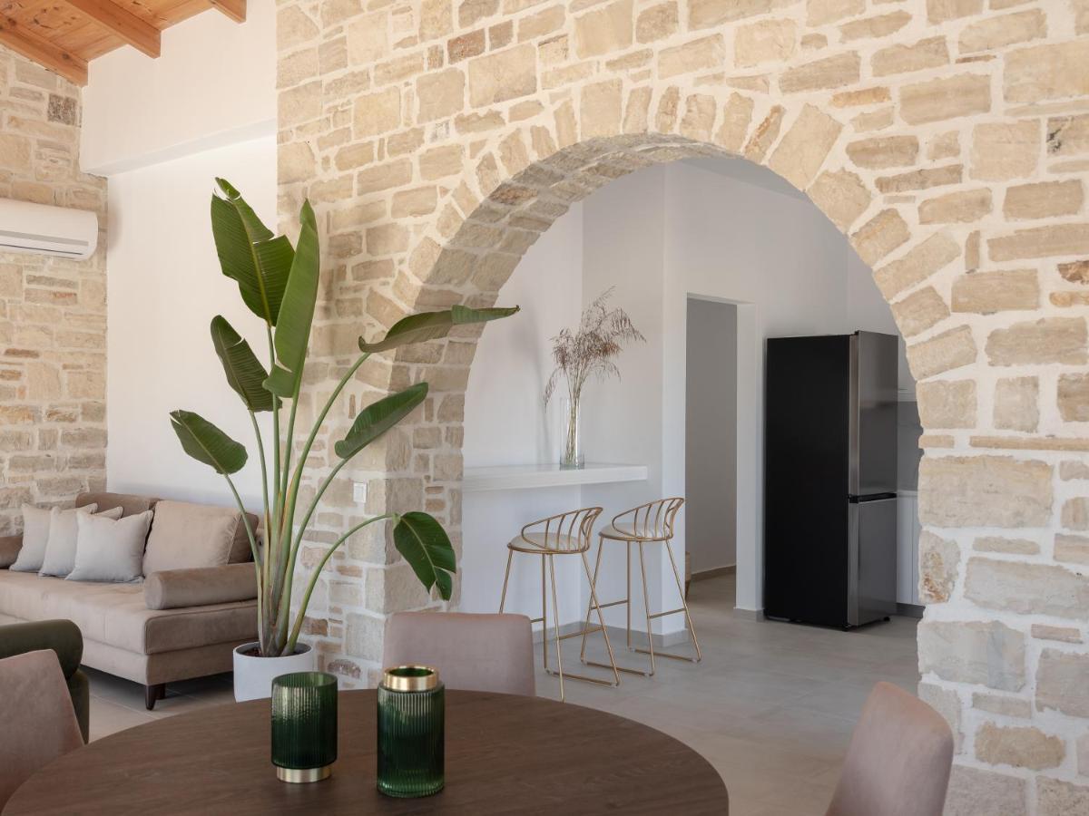 Evaero Villas I, Ii, Iii, IV - An Ever-So Inviting Escape, By Thinkvilla Sfáka Exterior foto