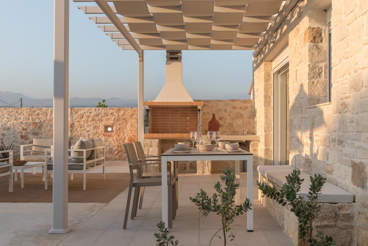 Evaero Villas I, Ii, Iii, IV - An Ever-So Inviting Escape, By Thinkvilla Sfáka Exterior foto