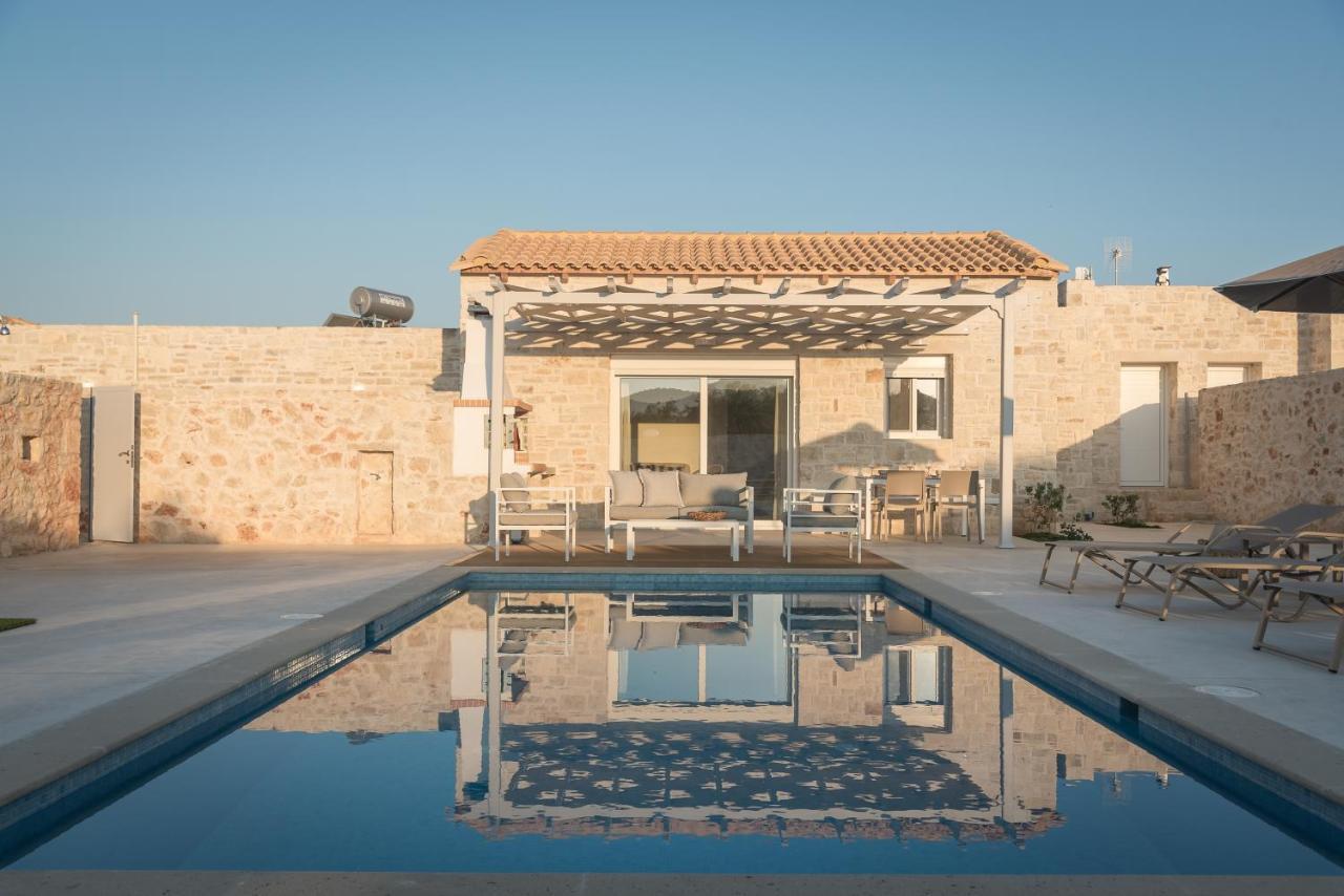 Evaero Villas I, Ii, Iii, IV - An Ever-So Inviting Escape, By Thinkvilla Sfáka Exterior foto