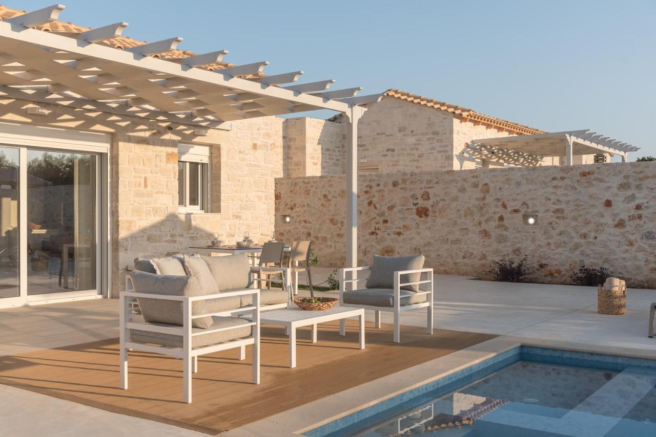 Evaero Villas I, Ii, Iii, IV - An Ever-So Inviting Escape, By Thinkvilla Sfáka Exterior foto